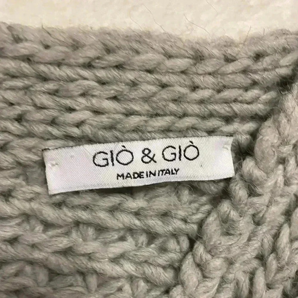 Gio &‎ Gio made in Italy pullover poncho sweater OS - Picture 7 of 7